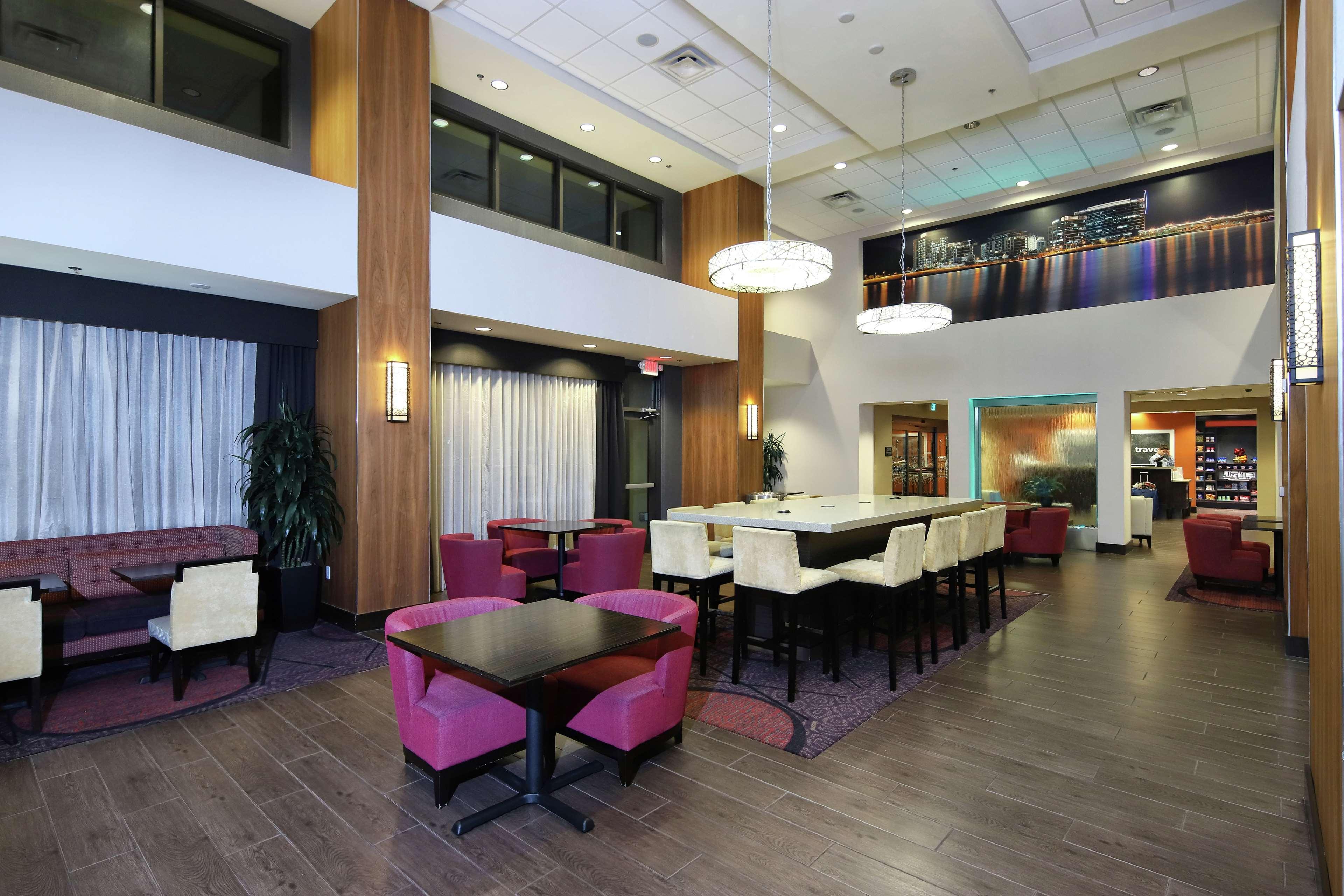 Hampton Inn & Suites Phoenix/Tempe Facilități foto